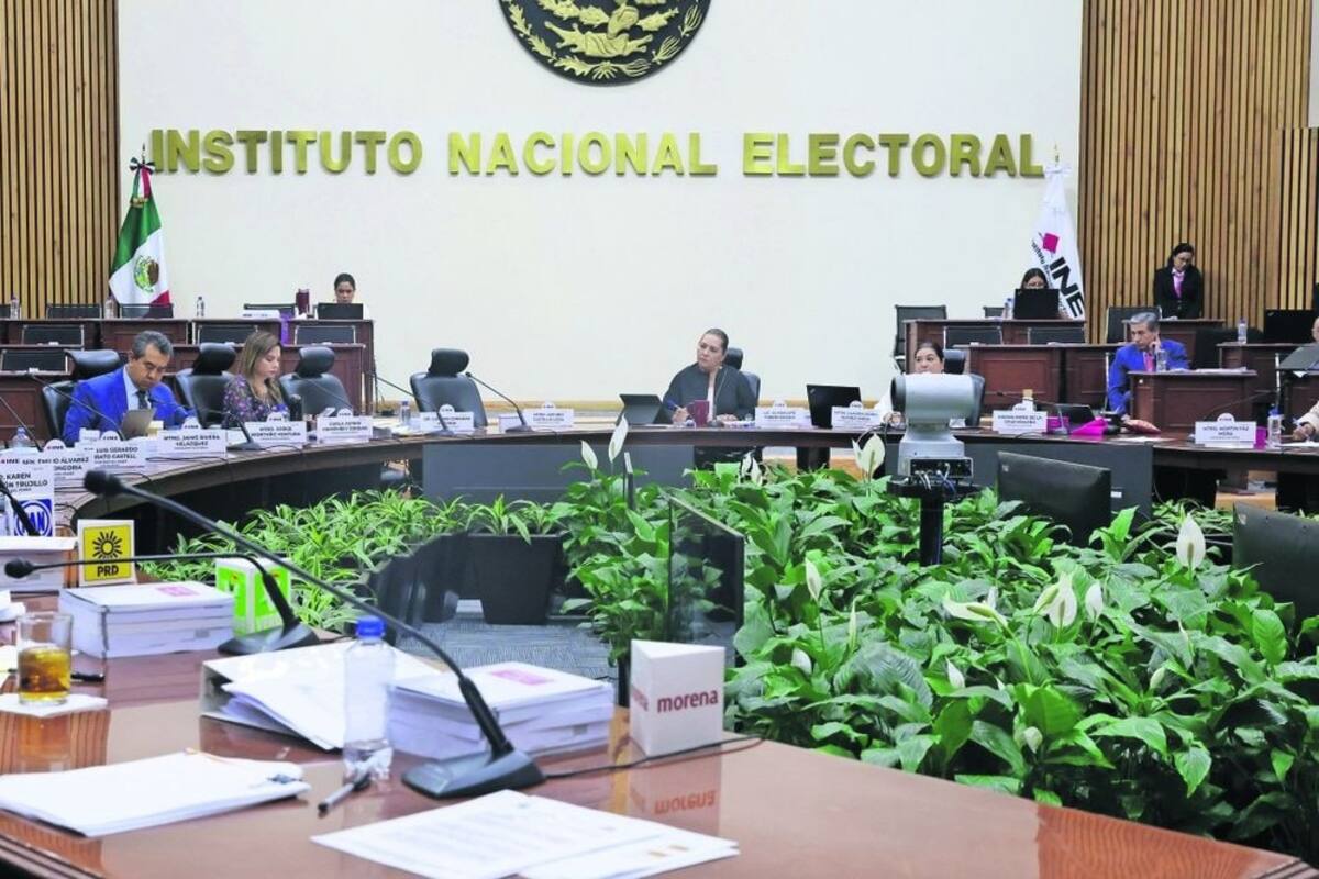 INE impone multas por 105 mdp por irregularidades en precampañas