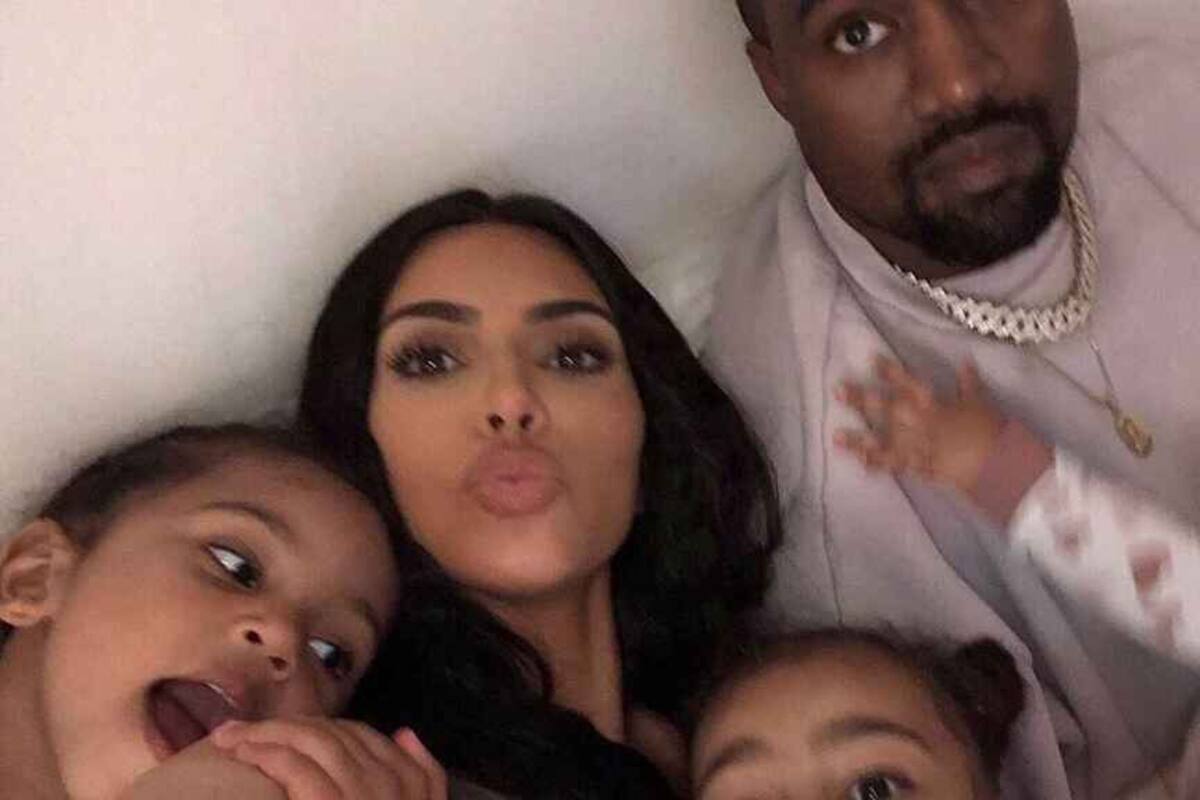Kanye West deja de seguir a las Kardashians en Twitter