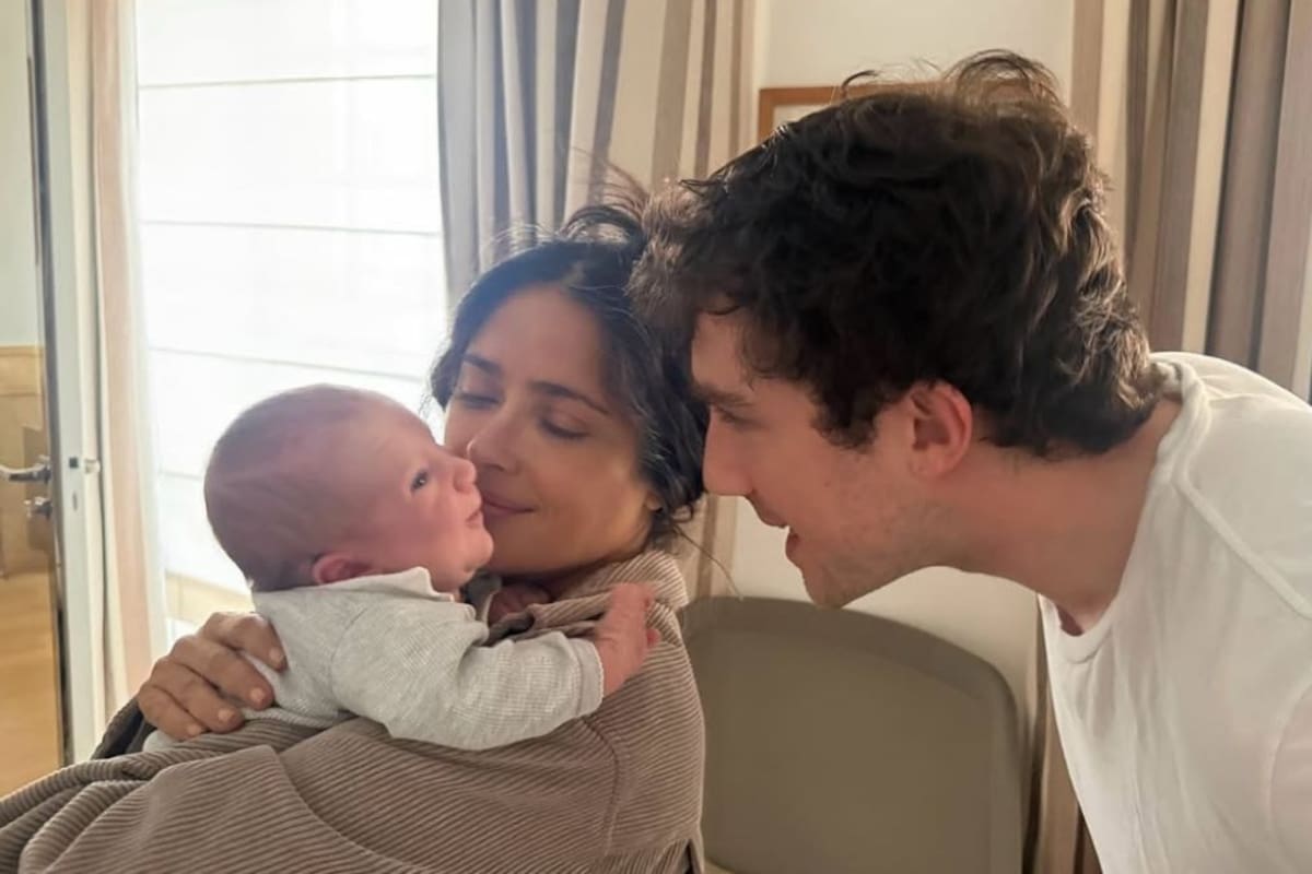 Salma Hayek ya es abuela: su hijastro presenta a su primer hijo y sorprende con foto de la actriz