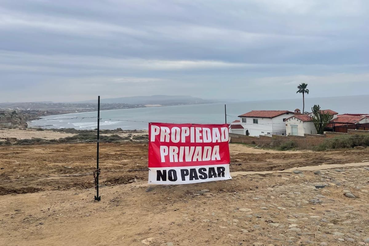 Alertan por cierre de accesos al mar en Rosarito; piden incluir servidumbre en reglamento municipal