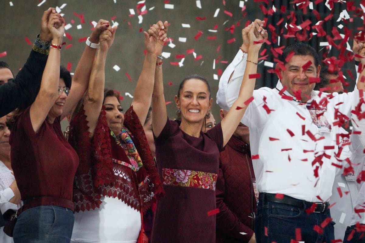 Claudia Sheinbaum, candidata presidencial por la coalición Sigamos Haciendo Historia, durante su cierre de campaña en el Zócalo de la Ciudad de México. Foto: Agencia EL UNIVERSAL/Luis Camacho/EMG