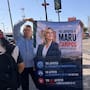 Manifestantes llaman a Trump a intervenir ante posible juicio político contra Maru Campos