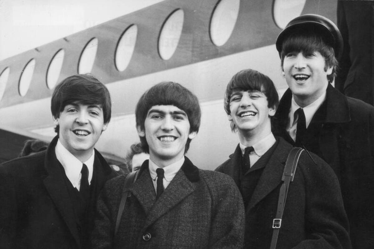 Documental de 'The Beatles' pospone su estreno por un año