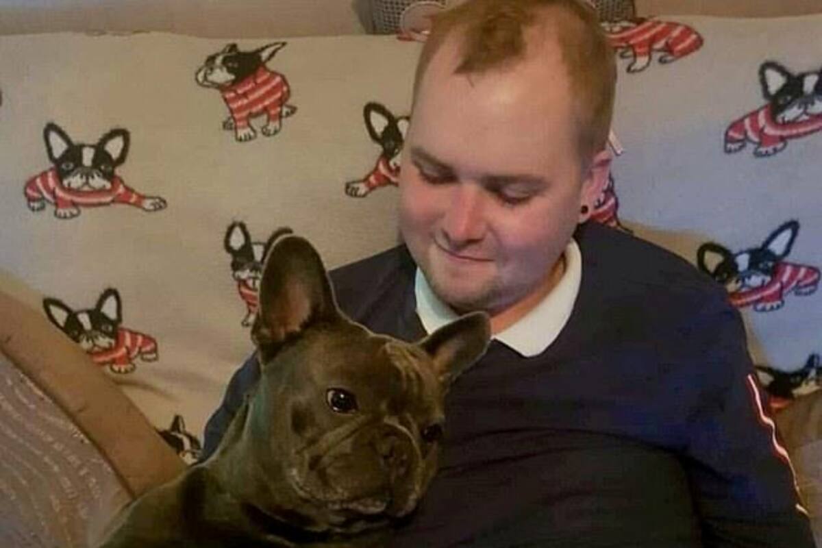 Perrito muere 15 minutos después que su dueño que luchaba contra el cáncer