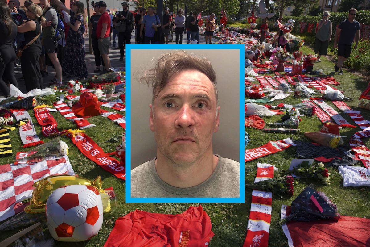 Exsoldado de la Marina se derrumba y se declara culpable por atropellar a 130 aficionados del Liverpool