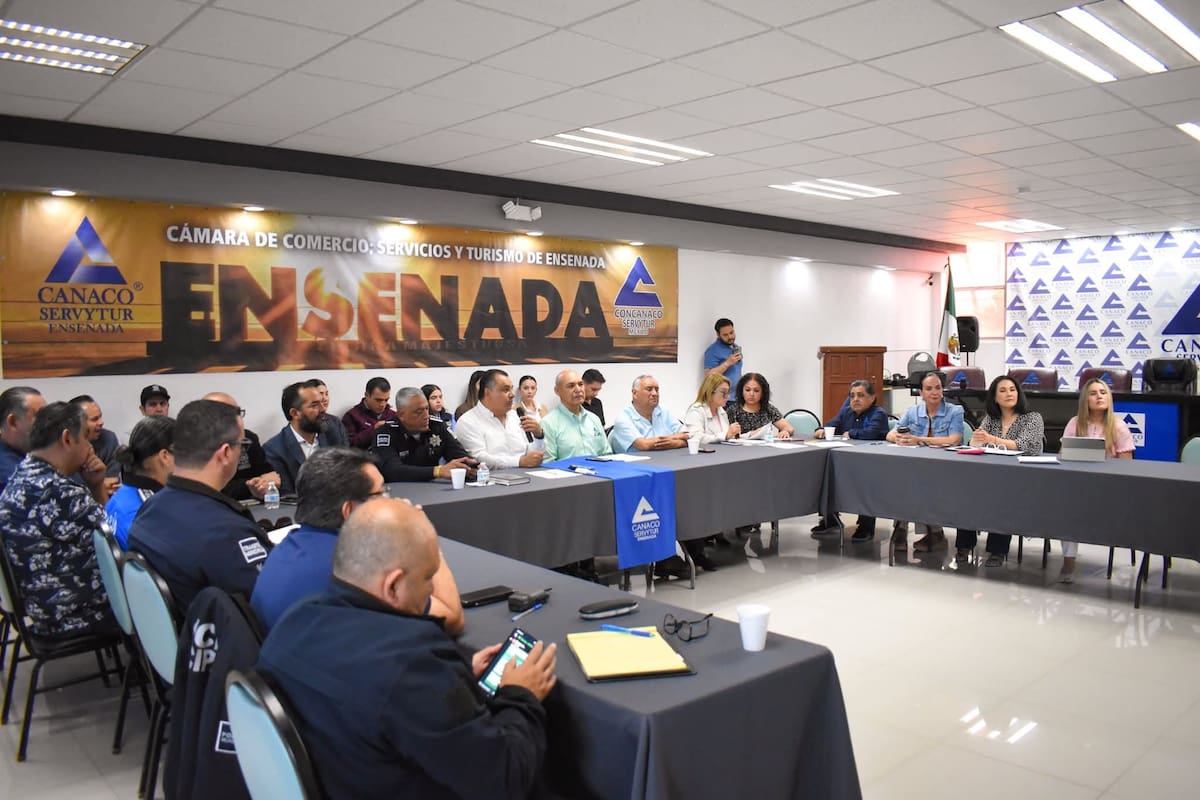 Comerciantes piden poner orden en la zona turística de Ensenada