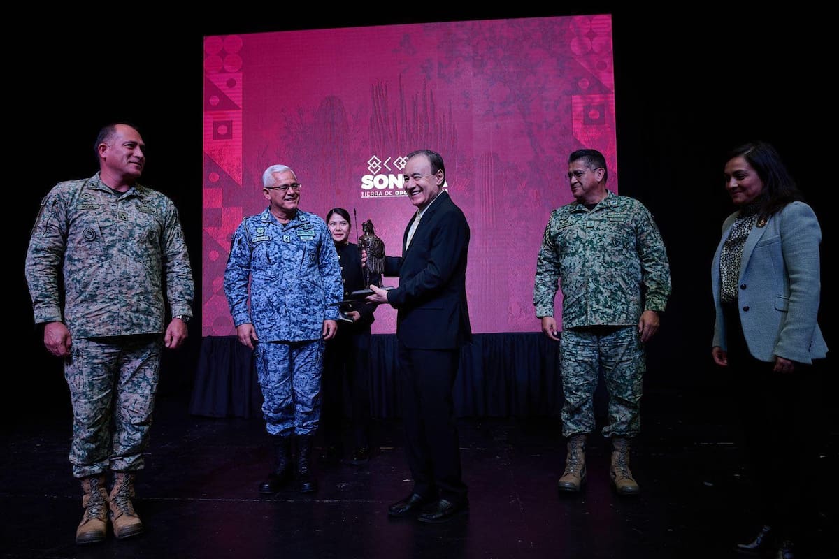 Presenta Alfonso Durazo el Plan Sonora de Energías Sostenibles ante el Colegio de Defensa Nacional