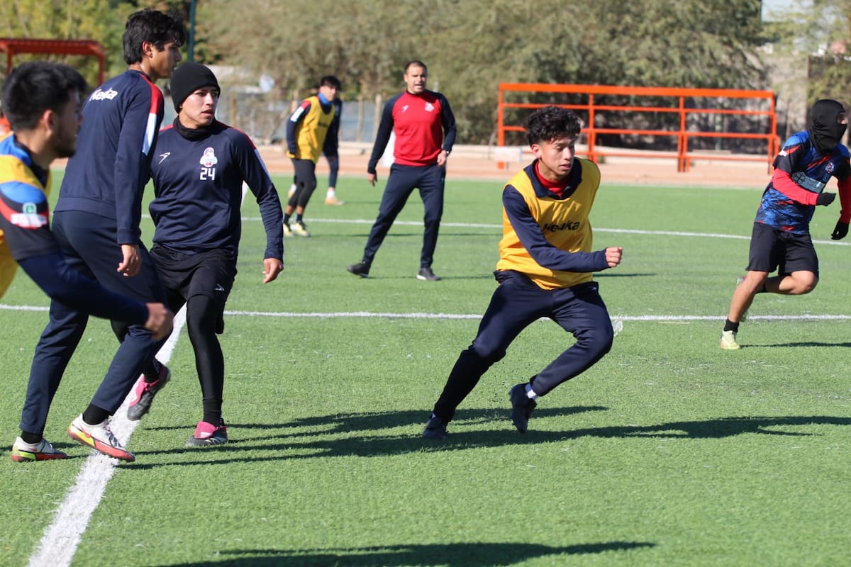 Buscan Cimarrones cuarto triunfo consecutivo en Liga Premier