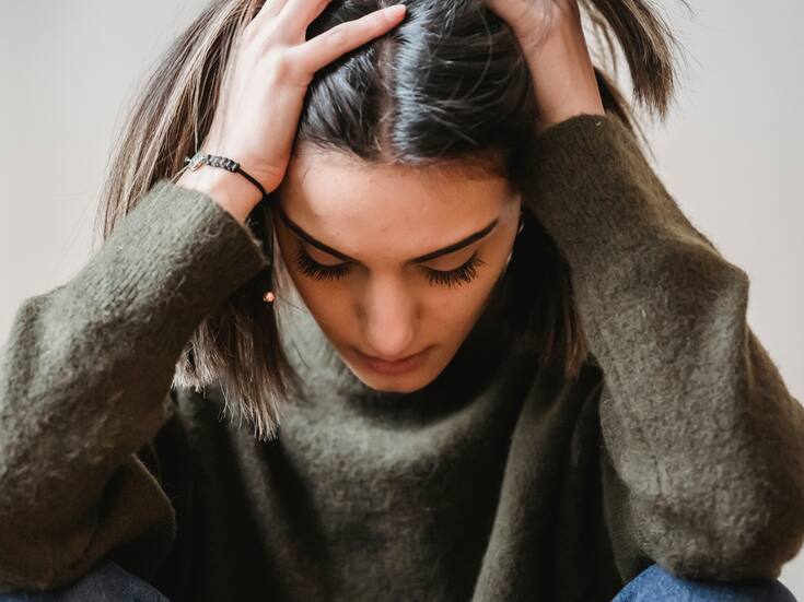 Por qué los cambios meteorológicos pueden detonar crisis en personas con migraña