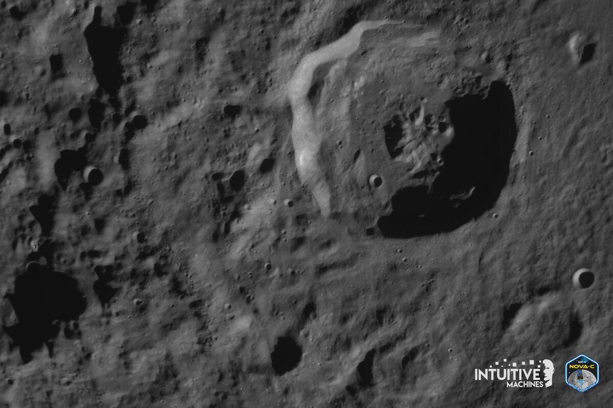 Odiseo capta una foto de la Luna antes de su histórico alunizaje de este jueves