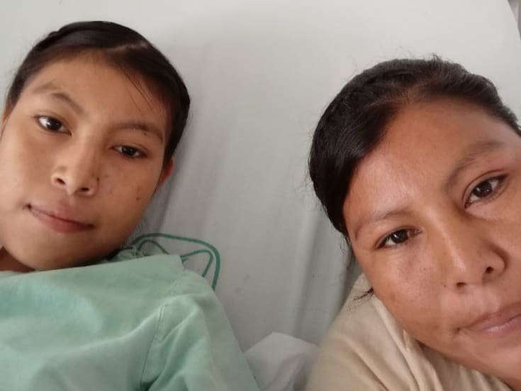Margarita Moroyoqui acompaña a su hija Lluvia Judith en el Hospital Infantil del Estado de Sonora y solicita apoyo para su cirugía tras un accidente