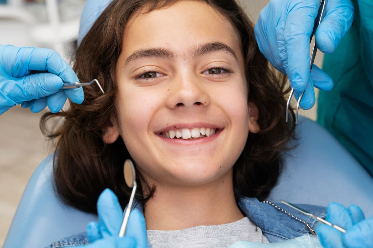 Lo que el color de tus dientes dice sobre tu salud