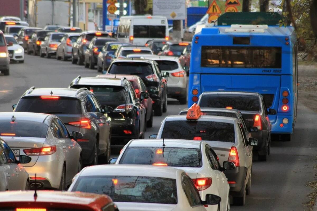 Hoy No Circula: Estos vehículos no salen de casa este jueves