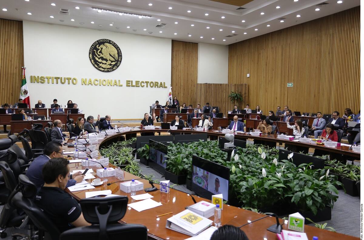 Por otro lado, las acciones programadas para 2025 estarán sujetas a la aprobación del presupuesto por parte de la Cámara de Diputados, así como a eventuales reasignaciones del Consejo General del INE. Foto: Archivo.