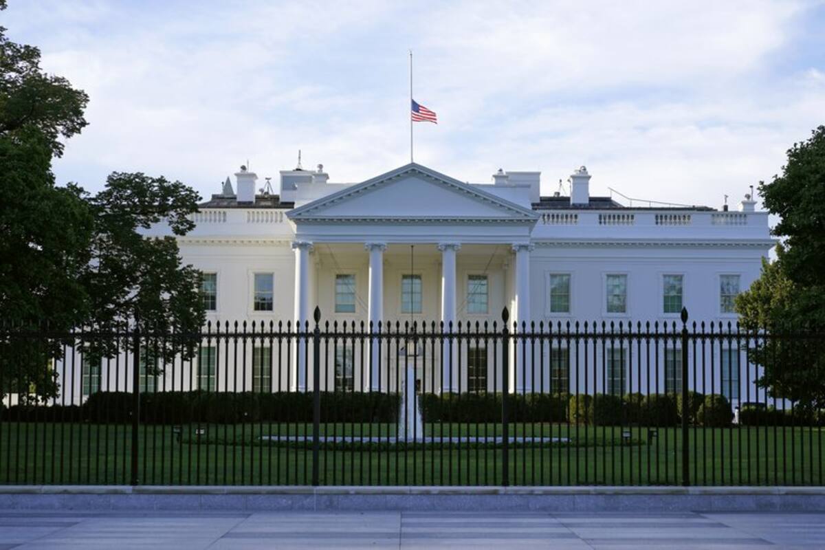 Inicia Donald Trump la mudanza de la Casa Blanca