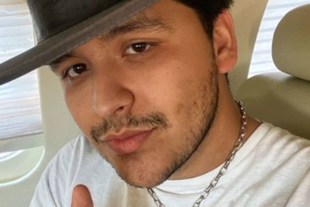 ¡Tu momento llegó! Christian Nodal busca historias de desamor para nuevas canciones