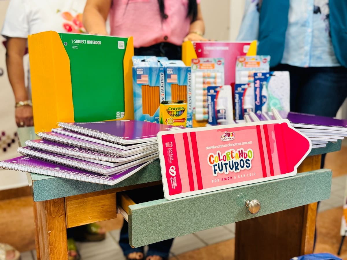 Alrededor de 500 estudiantes de nivel primaria serán beneficiados con la entrega gratuita de útiles escolares a través del programa “Coloreando Futuros”, impulsado por el DIF Municipal l Foto: Cortesía
