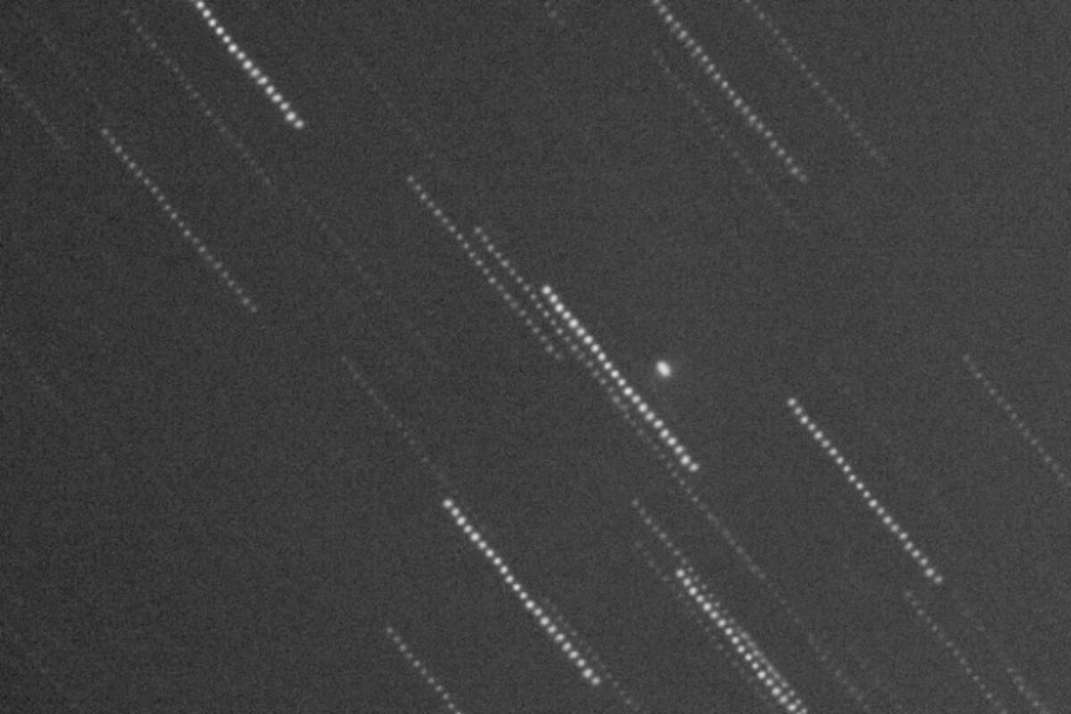 Un asteroide pasará este martes "cerca" de la Tierra