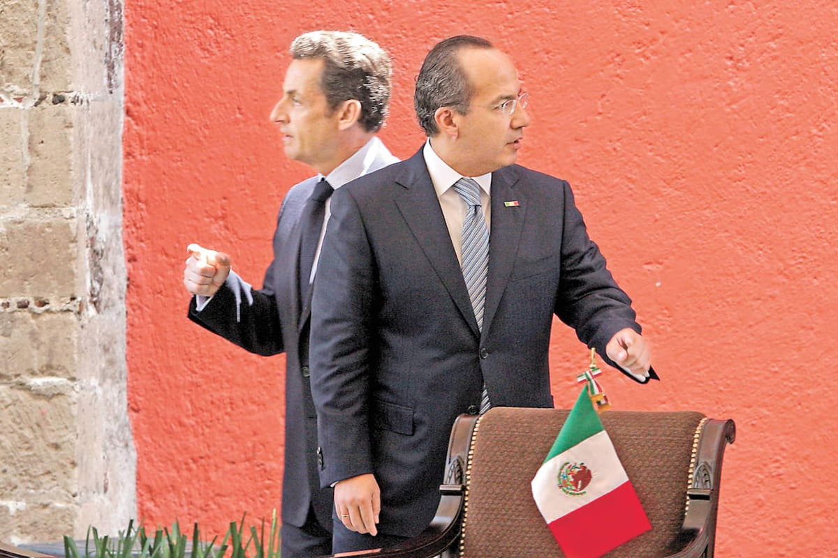 9 MARZO 2009 INFORMACION FOTO LUCIA GODINEZ .. EL PRESIDENTE DE MEXICO, FELIPE CALDERON Y EL PRESIDENTE DE FRANCIA NICOLAS SARKOZY, FIRMARON ACUERDOS DESPUES DE SOSTENER UNA REUNION PRIVADA CON SUS COMITIVAS EN PALACIO NACIONAL. POSTERIORMENTE OFRECIERON UNA CONFERENCIA DE PRENSA CONJUNTA.
------
40 CUADRATINES, COLOR