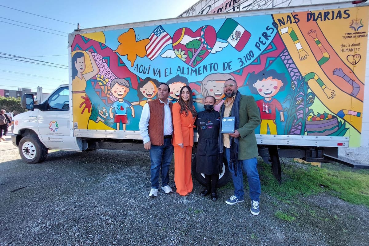 Artista tijuanense Enrique Chiu gana concurso de mural rodante