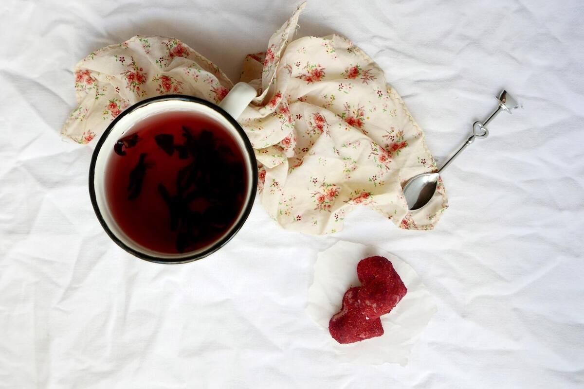 Flor de jamaica para rejuvenecer tu piel ¿Es posible?