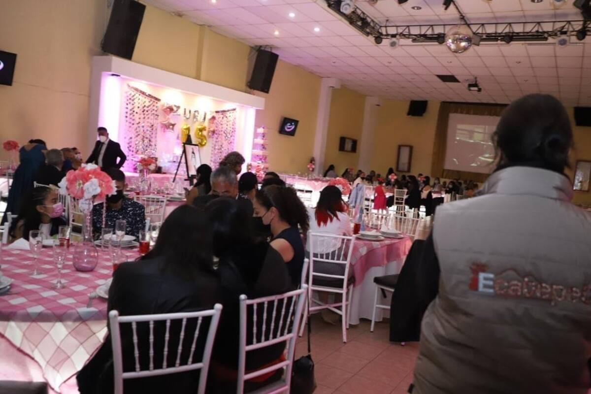 Autoridades dispersan a más de 300 personas en festejos de XV años en Ecatepec