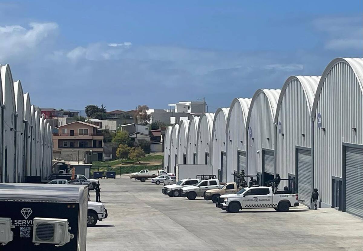 El lugar dedicado a la renta de bodegas, se ubica en la colonia Benito Juárez.