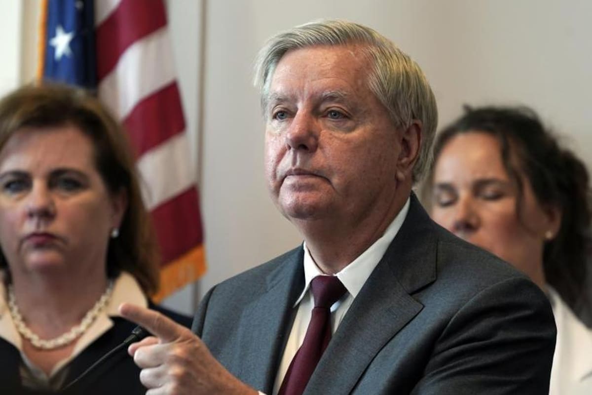 Senador republicano propone prohibir aborto en todo EE.UU.