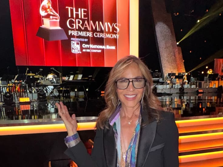 Sylvia Villagrán, la locutora de raíces sonorenses cuya voz aparece en los Oscar, los Grammy, el Super Bowl y muchas más ceremonias