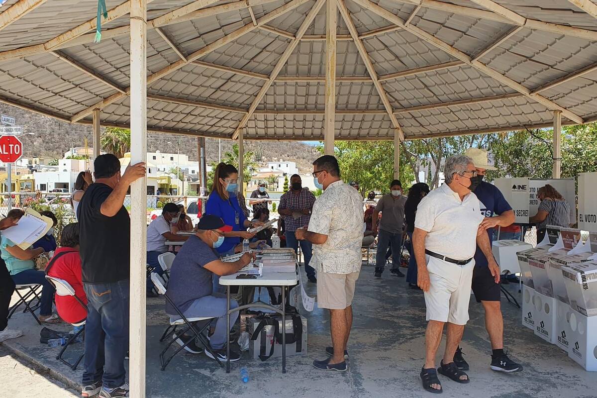 Con más de 3 horas de retraso abre casilla Loma Dorada de Guaymas