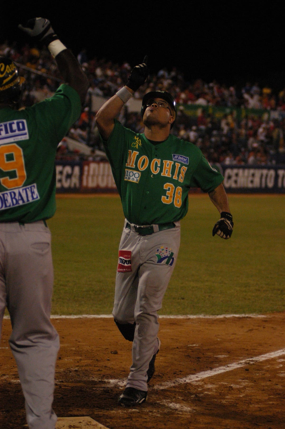 Jayson Bass Sr. jugando para los Cañeros de Los Mochis en 2003. (Foto: Especial GH)