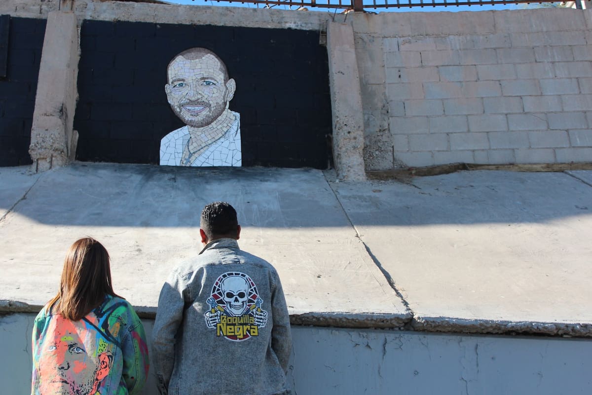Boquilla Negra rinde homenaje al líder pesquero Sunshine Rodríguez con mural