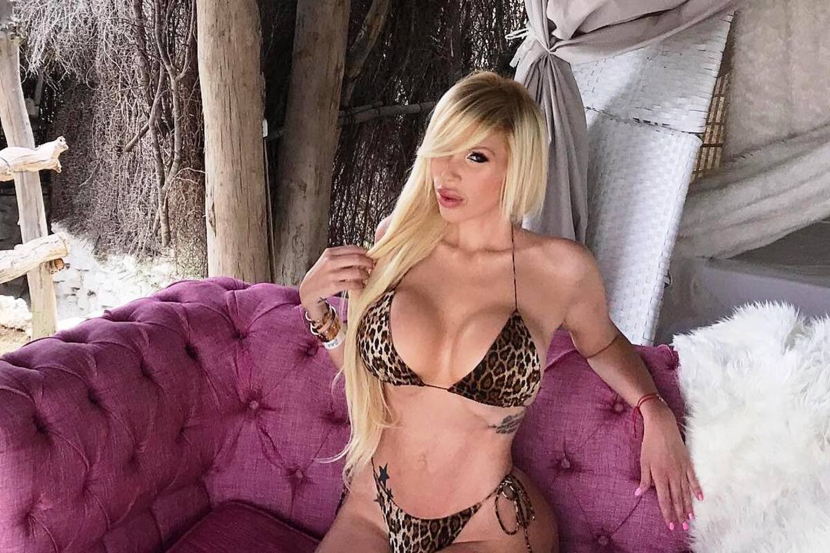 Hija de Laura Bozzo posa en diminutos bikinis en su Instagram