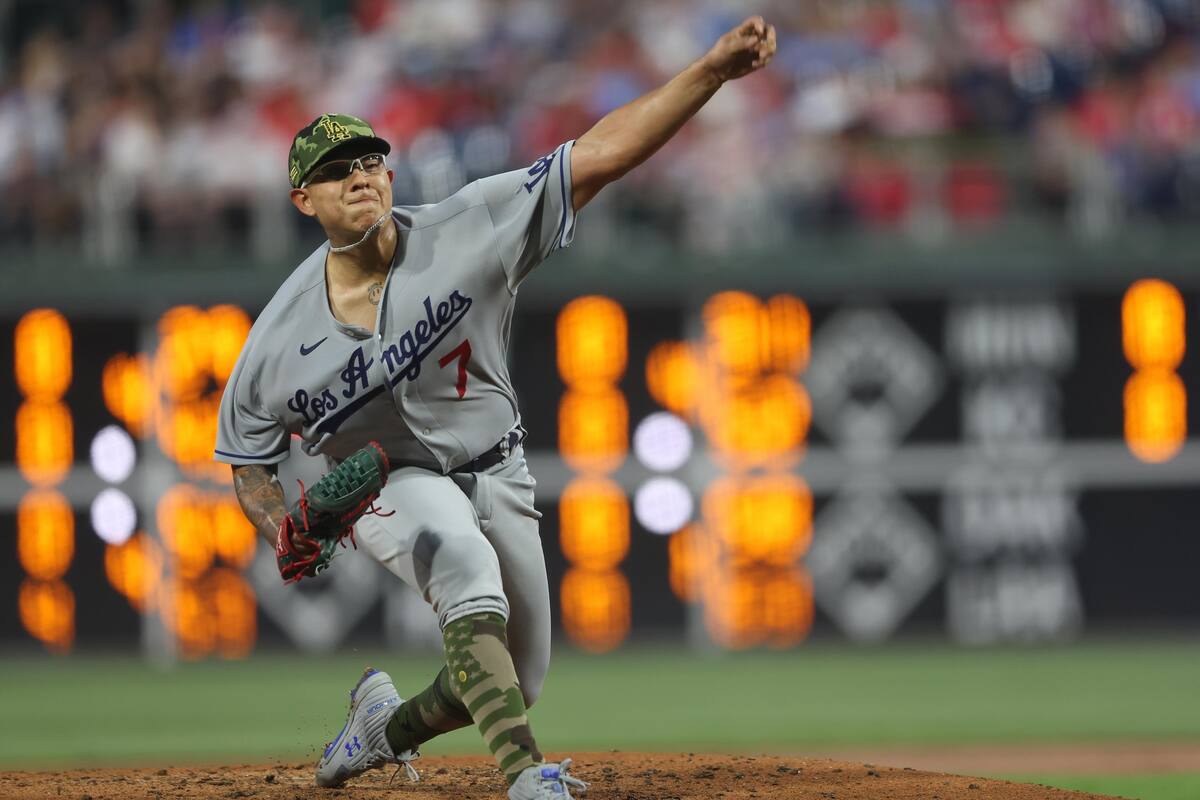 Brilla Julio Urías contra Filis y logra su tercer triunfo de temporada 2022 de MLB
