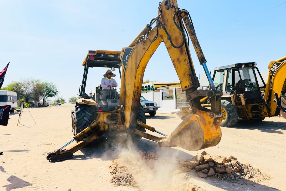 Arrancan obras de drenaje que pondrán fin a años de fosas sépticas en Mezquite
