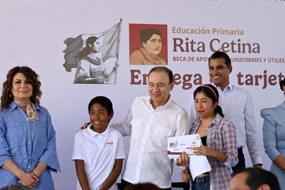 El gobernador Alfonso Durazo Montaño destacó la integración de programas como la beca Rita Cetina, Benito Juárez y Sonora de Oportunidades dentro de un sistema único de becas en la entidad. FOTO: ESPECIAL