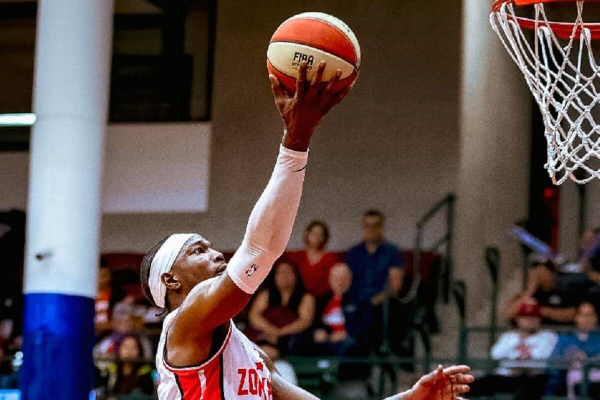 Se impone Zonkeys a Ángeles para mantenerse invicto y líder