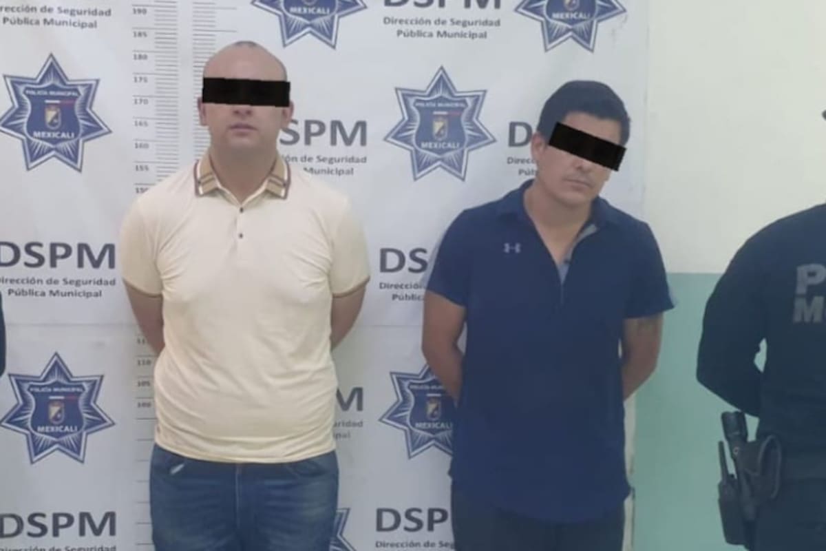 Detienen a dos hombres tras asalto con cuchillo a tienda en Hacienda Los Portales