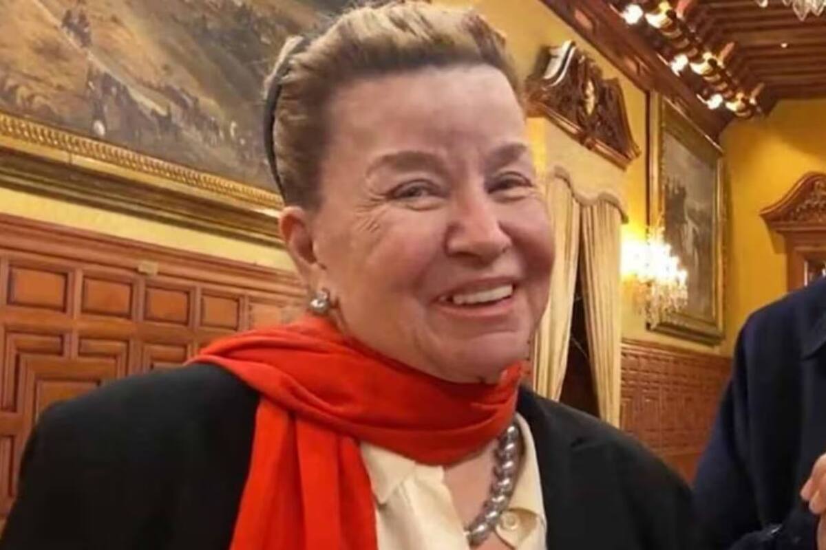 Senado entrega Medalla Belisario Domínguez a Ninfa Deándar