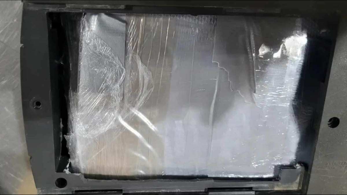 Oficiales de Aduanas y Protección Fronteriza de EU incautaron fentanilo, metanfetamina y pastillas de fentanilo en tres vehículos en las garitas de Nogales el 21 de agosto.