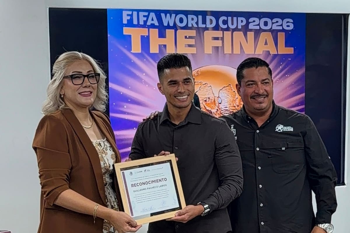 Cajeme reconoce a Guillermo Pacheco Larios, el árbitro sonorense que representó a México en el Mundial 2026