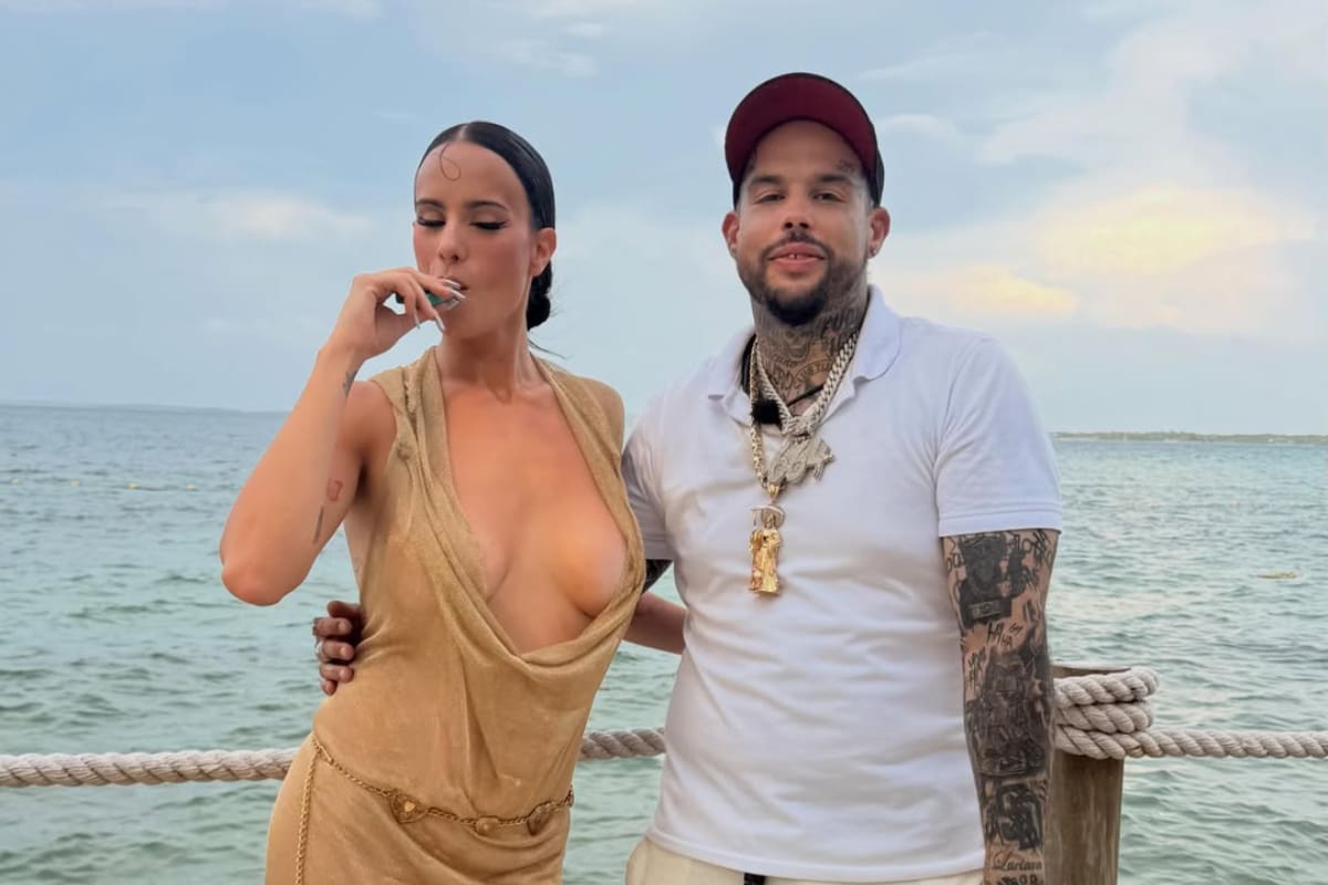 ¿Romance o colaboración? Gala Montes y Emiliano Aguilar comparten momentos junto al mar