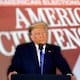 Trump afirma que el voto de no ciudadanos es generalizado en Estados Unidos, pero Reuters halló solo 129 procesos federales desde 1996 y ningún caso de una operación coordinada para alterar elecciones