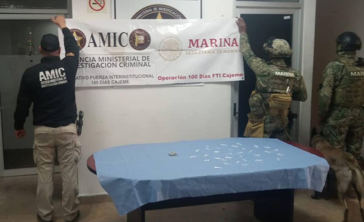Envoltorios con droga asegurados durante los operativos en Cajeme, Sonora, como parte de las acciones contra el narcomenudeo. / FGJE Sonora.