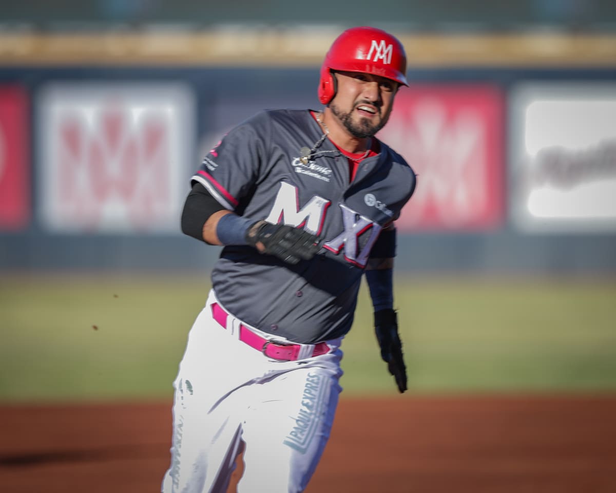 Águilas de Mexicali consiguió su tercera serie consecutiva al vencer 6-5 a Naranjeros de Hermosillo en entradas extras. Foto: Javier Gallegos