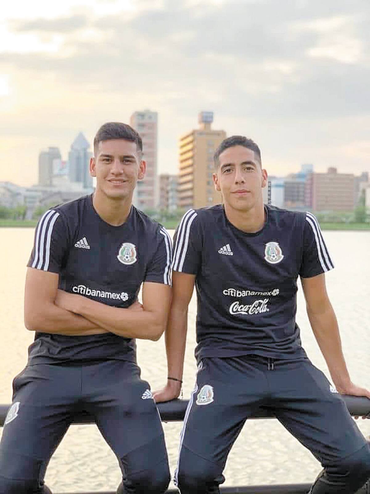 Joel (der.) junto a Jesús Gómez fueron los sonorenses que estuvieron en el pasado Mundial Sub 17.