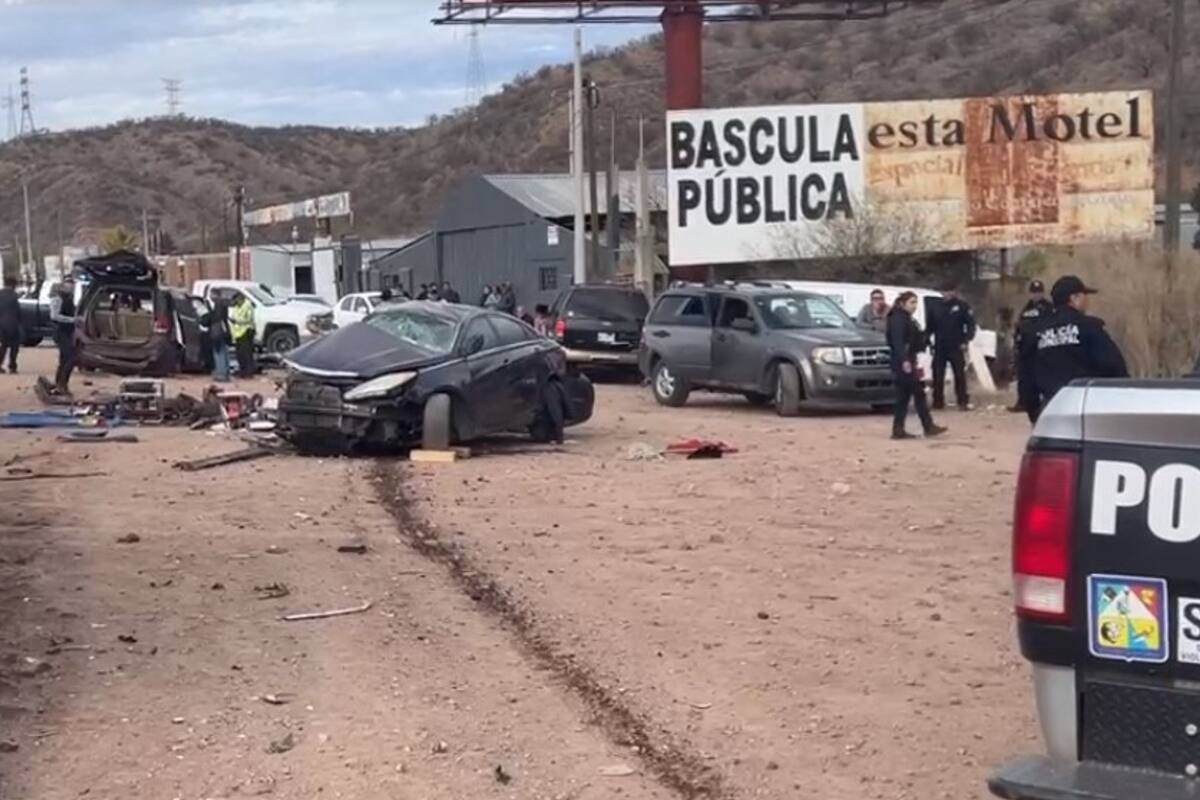 Choque en carretera deja dos muertos y cinco heridos en Nogales