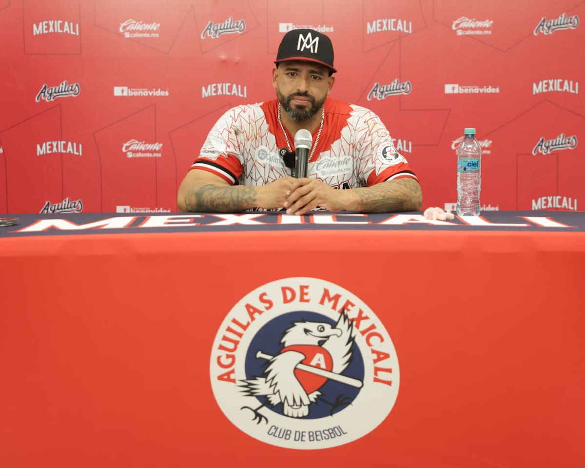 Jake Sánchez se presentó en una rueda de prensa tras el último juego de la temporada regular. (Foto: Javier Gallegos)
