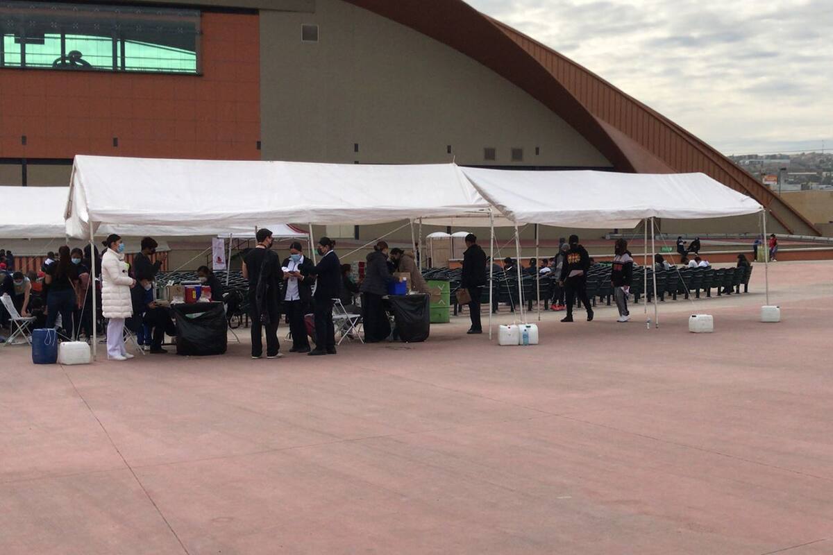 Acuden pocos menores de 13 años a vacunarse contra el Covid-19 en Tijuana