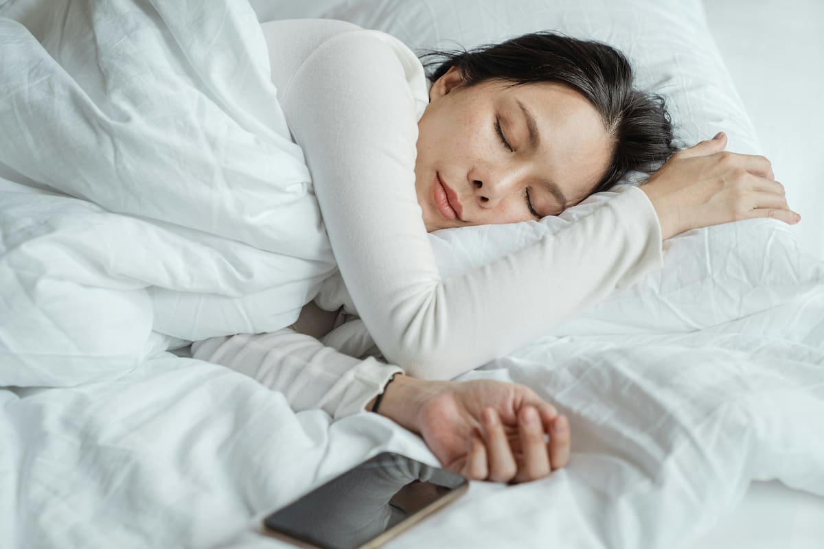 La hora límite en la que debes acostarte por salud mental, según estudio